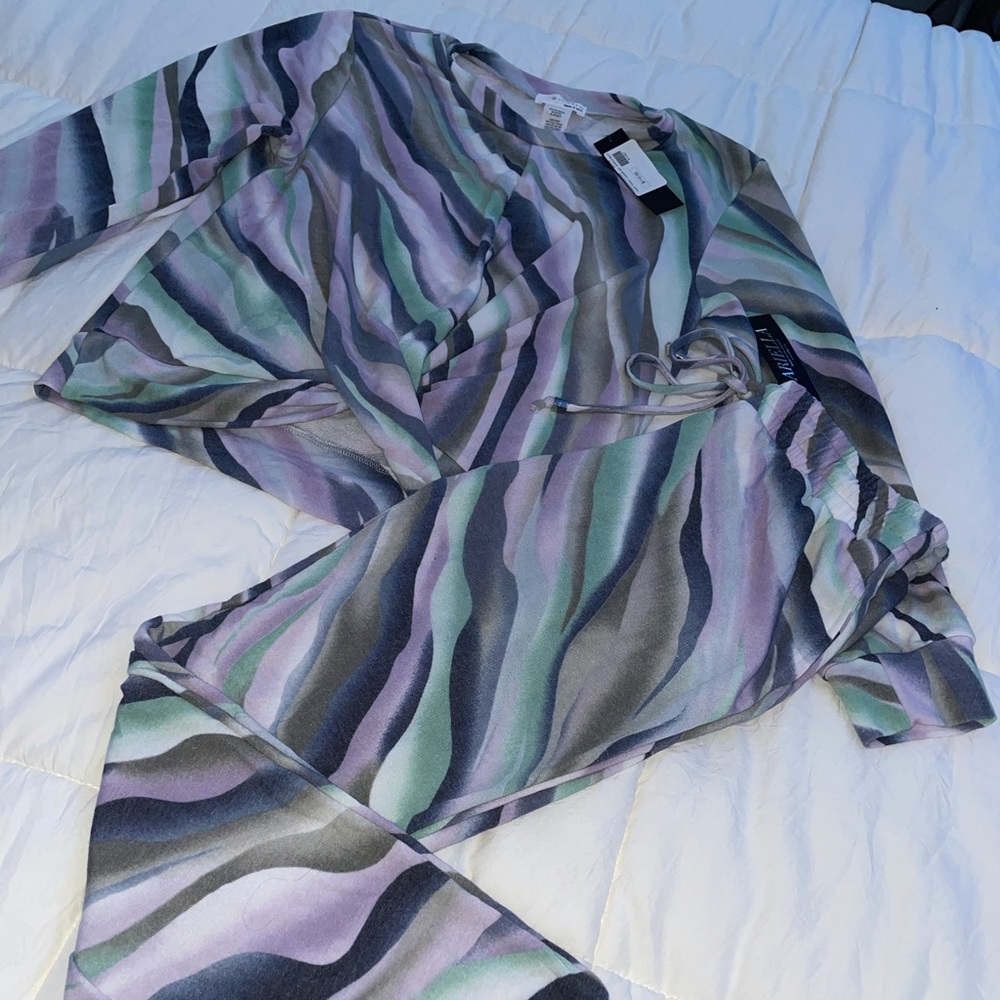 BRAND NEW with Tags 🤍 Ariella Pastel Sweatsuit 🍬